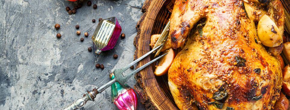 How to cope with feeling lonely at Christmas | Student living Host