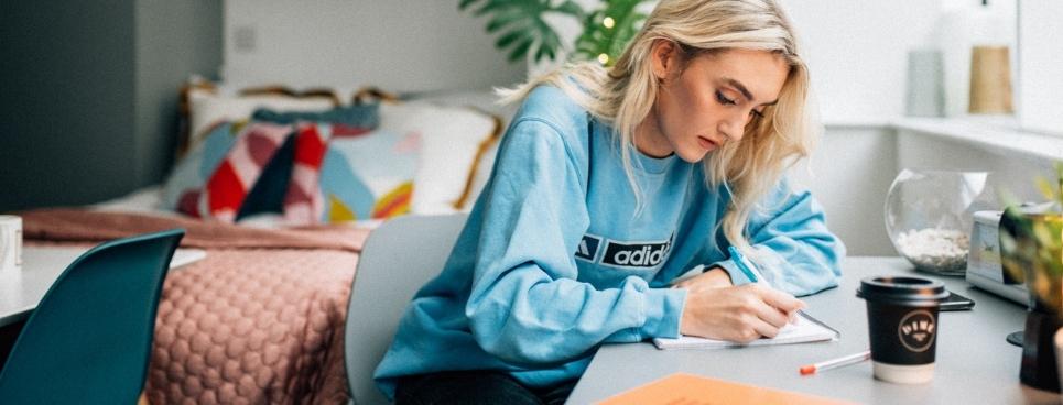 What are the most common types of accommodation for students